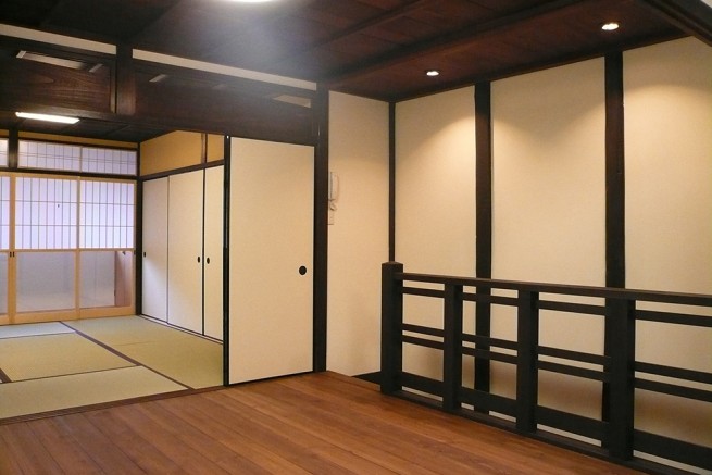 構造材と真壁で構成された京町家の特徴を生かした家